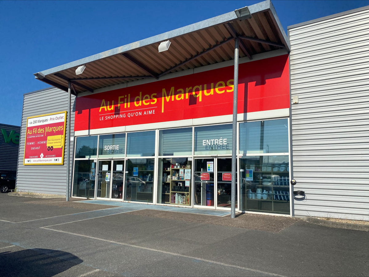 Magasin Au Fil des Marques de La Teste-de-Buch : façade et entrée