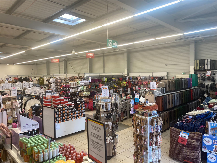 Magasin Au Fil des Marques de La Teste-de-Buch : rayons bazar et chaussures