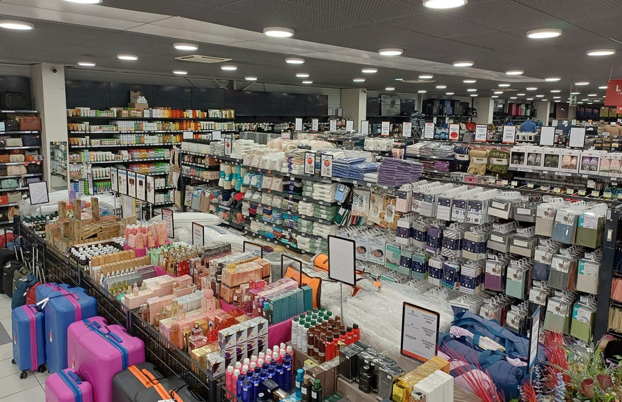 Magasin Au Fil des Marques de Luçon : rayons beauté et bagages