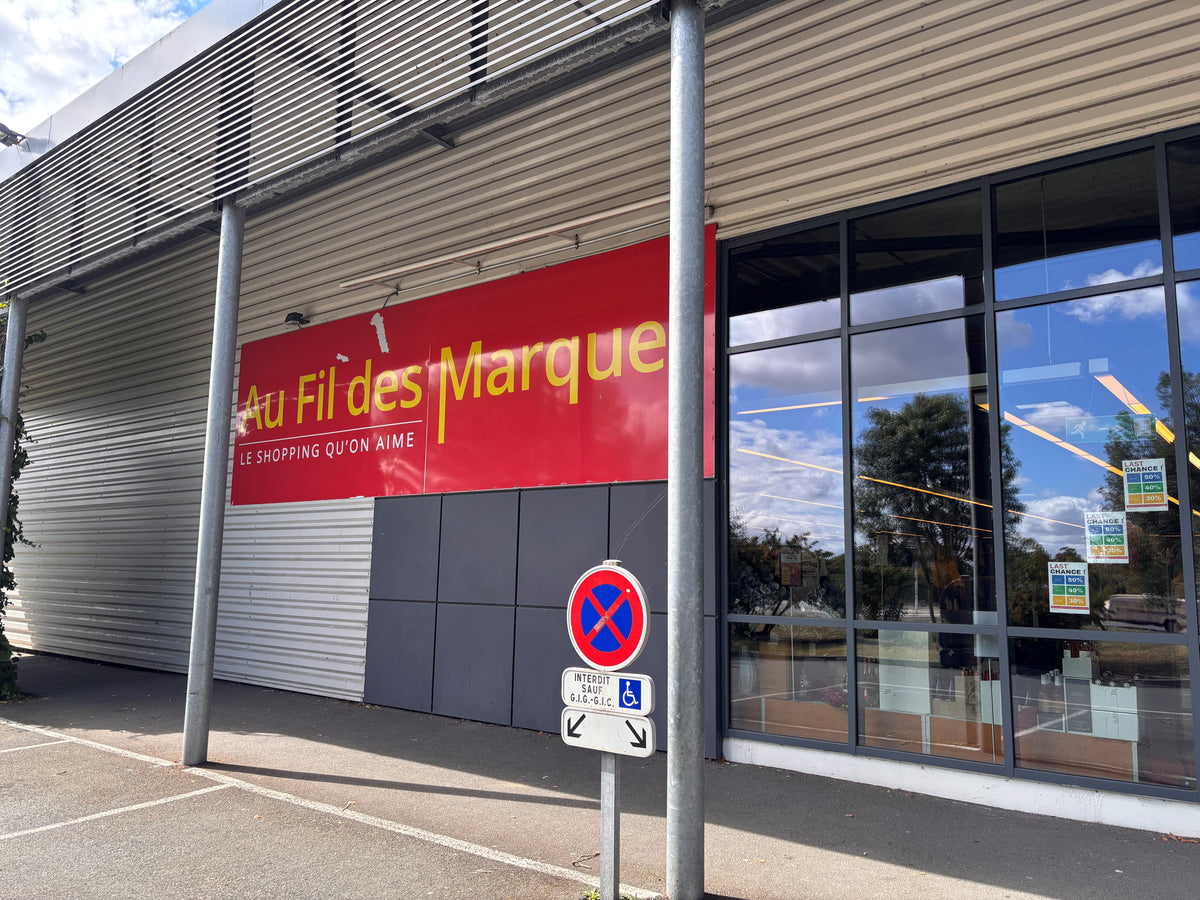 Magasin Au Fil des Marques de Marennes : façade