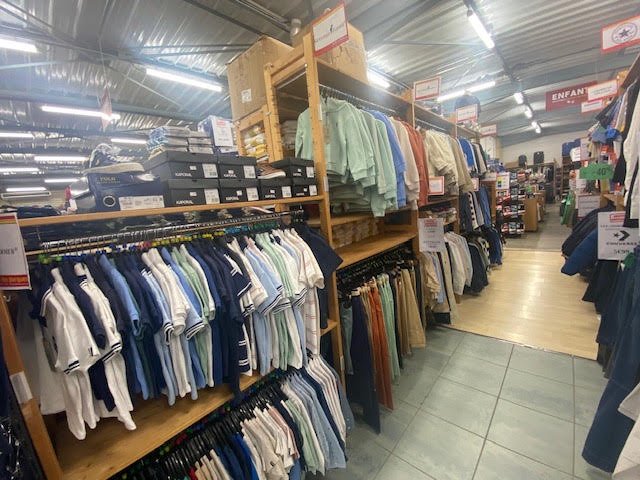 Magasin Au Fil des Marques de Niort : chemises et polos homme