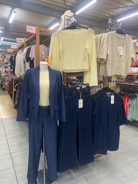 Magasin Au Fil des Marques de Niort : tailleurs et vêtements femme