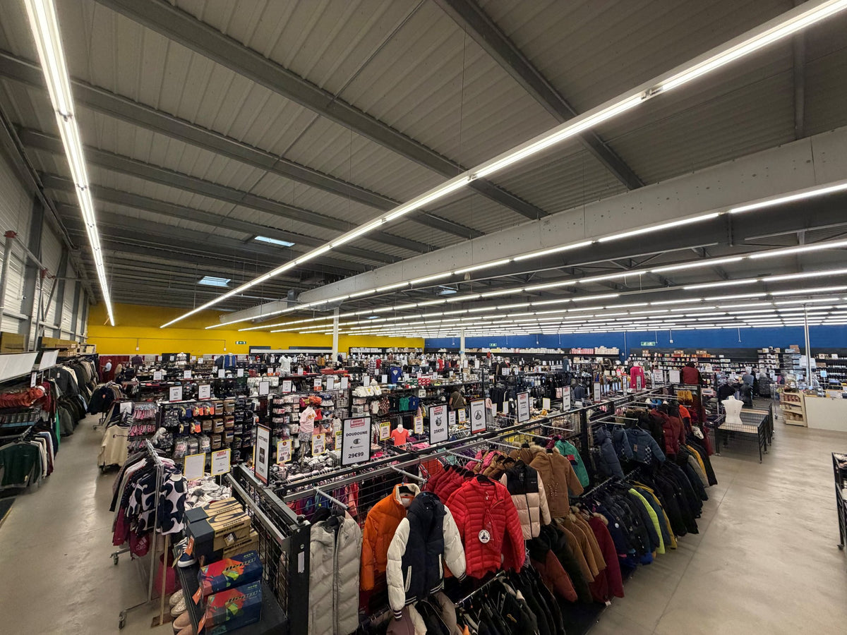 Magasin Au Fil des Marques de Vaux-sur-Mer : vue d'ensemble