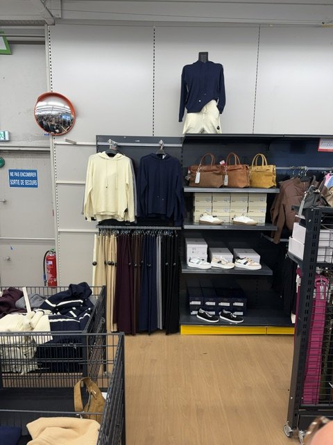 Magasin Au Fil des Marques du Pouliguen : pulls et accessoires