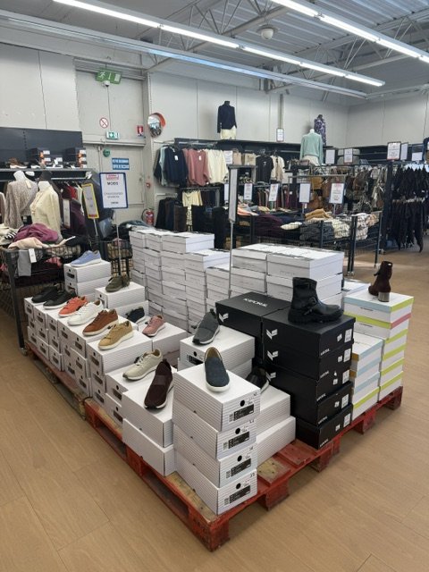 Magasin Au Fil des Marques du Pouliguen : rayon chaussures