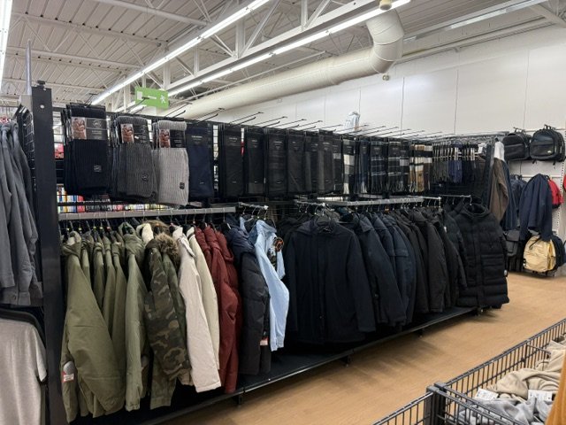 Magasin Au Fil des Marques du Pouliguen : vestes et manteaux homme